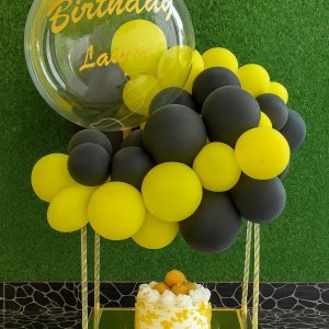 Personalised cloud cake hamper